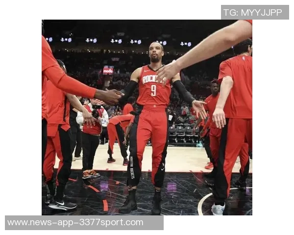 狄龙高效表现助力球队获胜三分球命中率惊人贡献10分